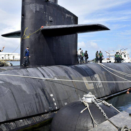najnowsza sprawa firmy na temat Advanced Submarine Fenders Ensure Gentle and Reliable Underwater Berthing Protection