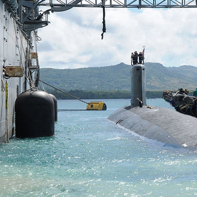 Błotniki okrętów podwodnych US Navy 50kPa D3,3m NR Pionowe pływające hydropneumatyczne błotniki