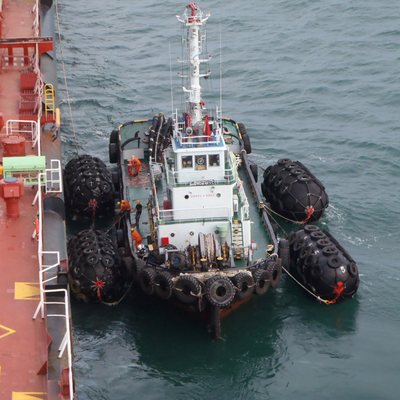 ISO 17357 Yokohama Rubber Fender 4,5 * 9,0M Pływające pneumatyczne gumowe błotniki