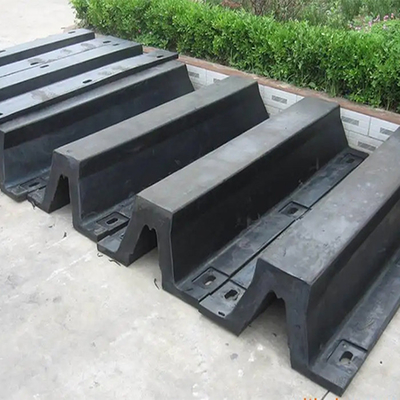 Dock Buffer 300 Arch V Typ Błotnik Kauczuk naturalny PIANC2002 Standard