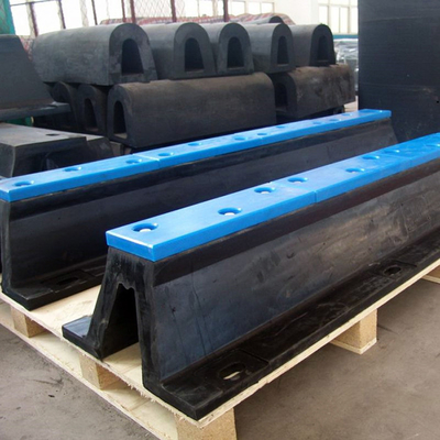 Błotniki PIANC2002 Heavy Duty V do ochrony łodzi dokujących