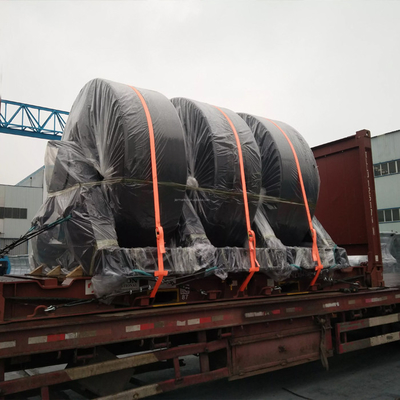 Błotnik stały z czarnej gumy 175 kN - 1000 kN do ochrony łodzi dokujących