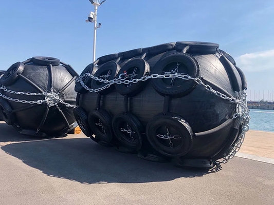 Podwodny pneumatyczny błotnik Yokohama typu Anti Collision Dostosowany