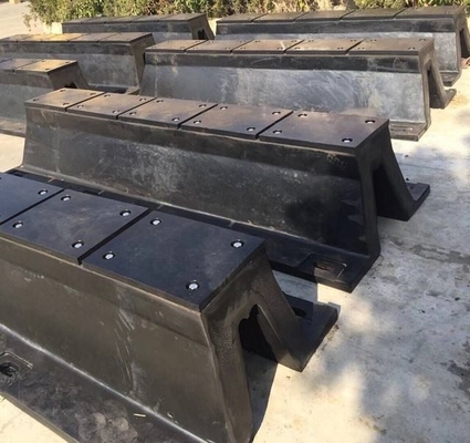 Lekki błotnik łukowy Wytrzymały naturalny kauczuk Czarny kolor dla statków morskich