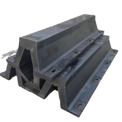 Wysoka wytrzymałość na ściskanie Arch Rubber Fender Heavy Duty Ochrona przed siłą reakcji