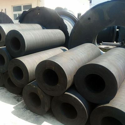 Bezpieczeństwo morskie Natural OEM Cylindrical Rubber Fender Dock For Vessel Protection