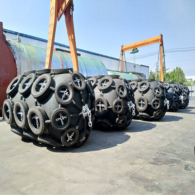 50kPa Pneumatyczny gumowy błotnik ISO17357-1: 2014 Specyfikacje Certyfikat BV