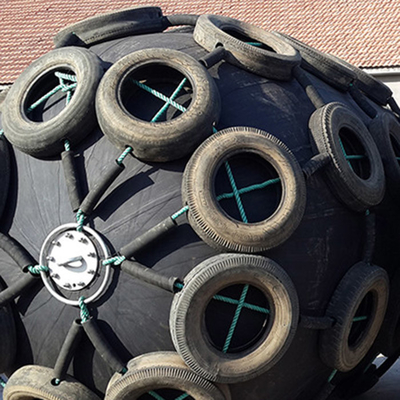 Czarny gumowy fender z łatwą instalacją i certyfikatem BV