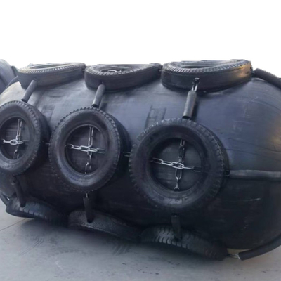 Czarny gumowy fender z łatwą instalacją i certyfikatem BV