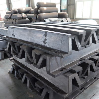 CCS Marine Natural Rubber Arch Fender typu V dla statków do doków