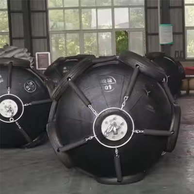 4500mm X 9000mm NR Jumbo Fender Wyższa absorpcja energii