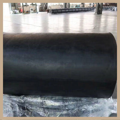 Lightweight UV Ozone Resistant Cylindrical Marine Fenders for Efficient Impact Absorption