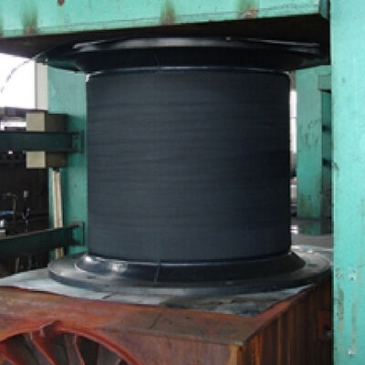 Gumowy błotnik komórkowy o wysokiej absorpcji energii, silnym działaniu antykolizyjnym i długiej żywotności do zastosowań morskich i portowych